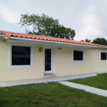 Private Studio Two Miles From Hard Rock Stadium Miami Gardens Dış mekan fotoğraf